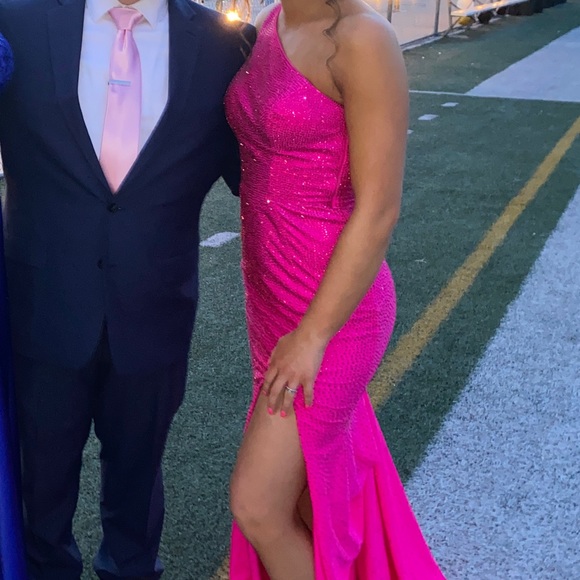 Hot Pink One Shoulder Open Back Sherri Hill Size 0 Prom Dress with Slit + bustle - Picture 16 of 16